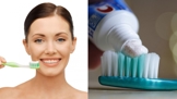 Z reklam na zubní pasty se na nás smějí ženy se sněhově bílým chrupem. Ale máme tomu věřit?