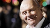 Sir Anthony Hopkins, CBE je britský a americký herec a příležitostný režisér a hudební skladatel. Do širokého povědomí lidí vstoupil zejména svou známou kreací psychopatického doktora Hannibala Lectera ve filmu Mlčení jehňátek.