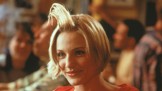 Zajímavosti o filmu Něco na té Mary je: Cameron Diaz roli získala díky nestydatosti režiséra