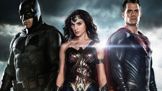 Batman v Superman: Úsvit spravedlnosti je americký akční film z roku 2016 režiséra Zacka Snydera, natočený na motivy komiksů z vydavatelství DC Comics.