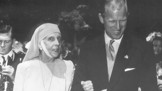 Princ Philip by se dožil 100 let: Matka o něj nedbala, mluvila prý s Kristem a léčila se u Freuda