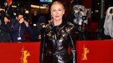 Berlinale 2022: 5 nejskvělejších outfitů, které hvězdy představily na červeném koberci