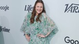 Oblečte květované maxi šaty inspirované Drew Barrymore: Tento letní outfit navíc unosíte i na podzim