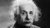 Albert Einstein a Kurt Cobain v ložnici: Podivná orgonová truhla je měla nabít životní energií