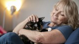 Žaneta (55): Osvojila jsem si zatoulanou kočku. Kromě toho, že mi dělá společnost, má i nečekané schopnosti