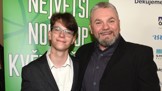 Dětská hvězda Josef Melen o synově ztrátě sluchu: Naslouchadla dostal až v 6 letech, dnes vyjdou na cenu ojetého auta