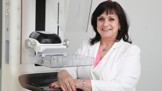 Lékařka Miroslava Skovajsová vyvrací mýty o mamografii: Stejnou dávku záření dostanete i při delším letu