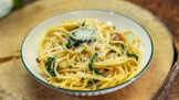 Špagety s medvědím česnekem: Zkuste si je připravit à la carbonara