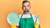 Mytí nádobí podle horoskopu: 3 znamení a jejich válčení se špinavými talíři