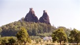 Tip na výlet: Hrad Trosky je rájem pro geology i záhadology. Nabízí lávové tunely a tajemné podzemí s varovnými vzkazy