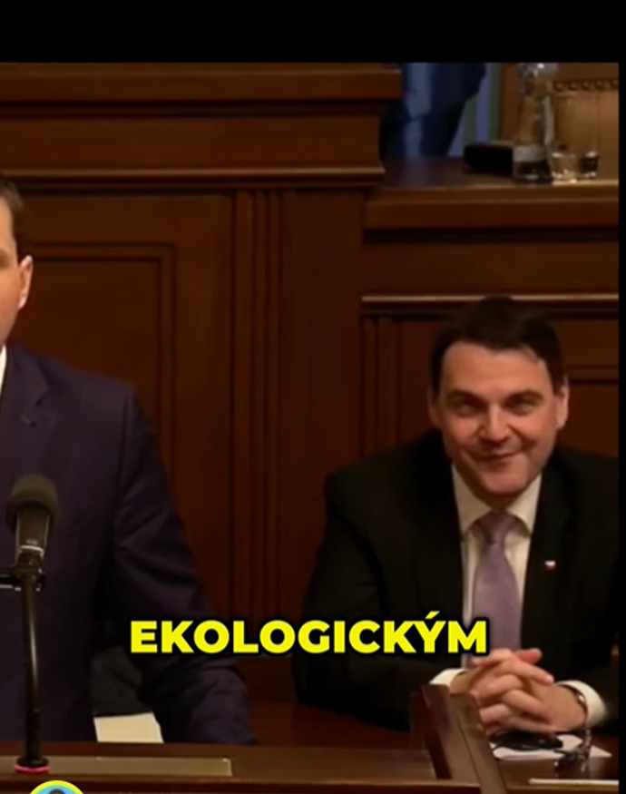 FOTO: Petr Macinka kroutil oči v sloup. – stránka 7