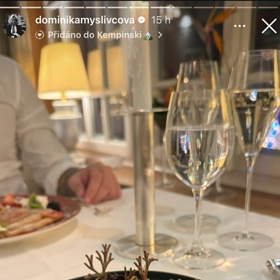 Dominika Myslivcová si užívá romantiku po boku pana neznámého.