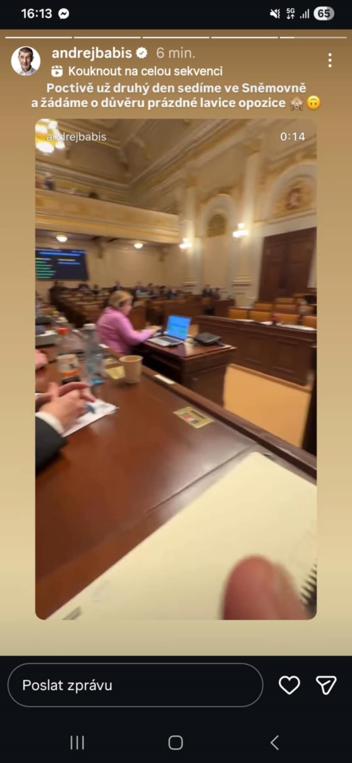 FOTO: Andrej Babiš ukázal prázdné lavice ve Sněmovně. – stránka 6
