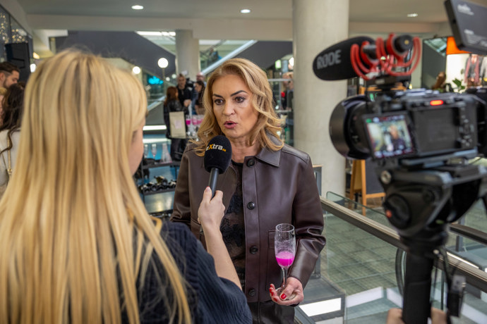 FOTO: Hana Kynychová během rozhovoru pro eXtra.cz. – stránka 1