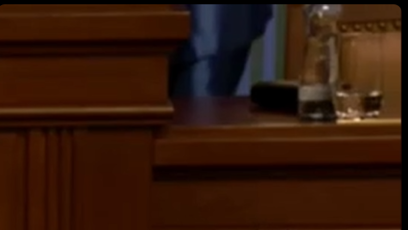 FOTO: Petr Macinka si fotí mobilem.