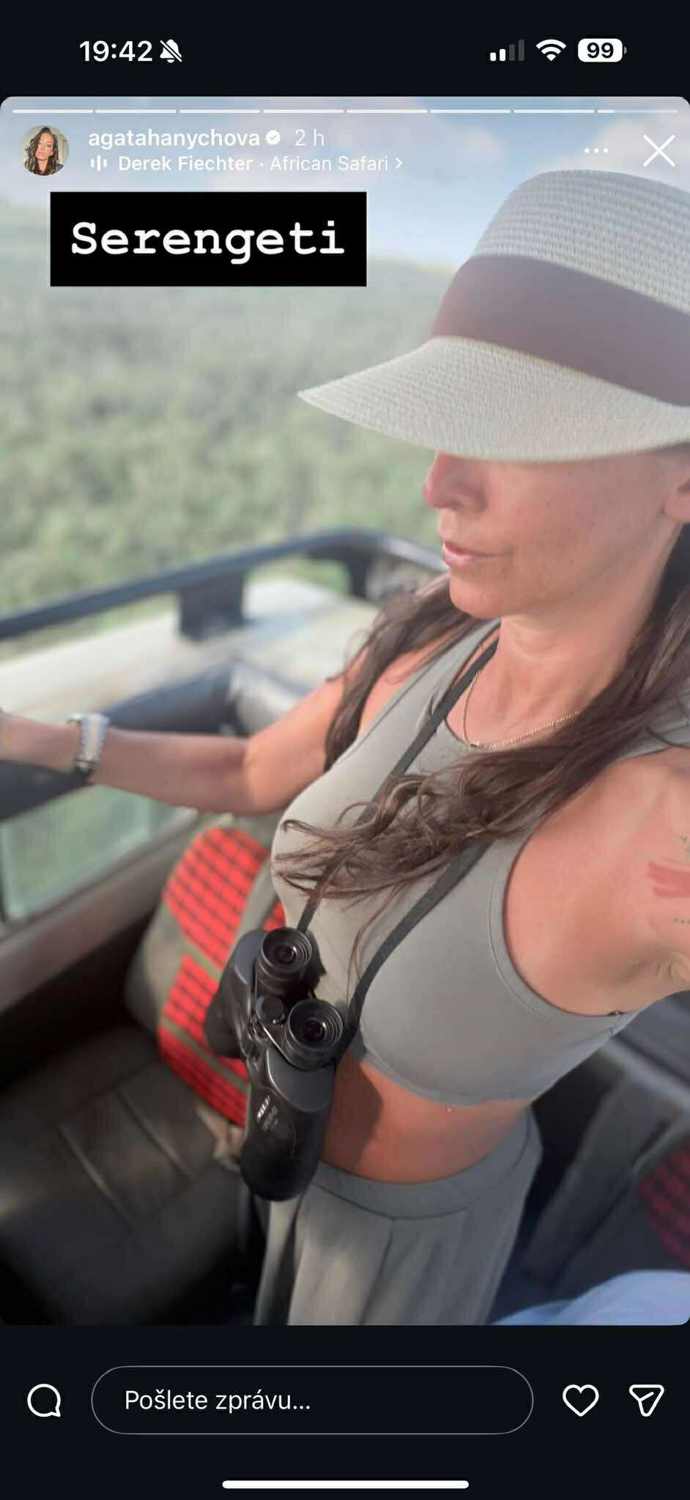 FOTO: Agáta Hanychová si safari užívá. – stránka 5