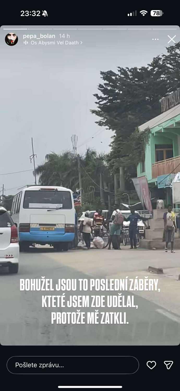 FOTO: Bolana zatkli. – stránka 3