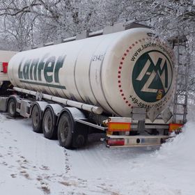 Záchranáři v Karlovarském kraji zasahovali u několika nehod.