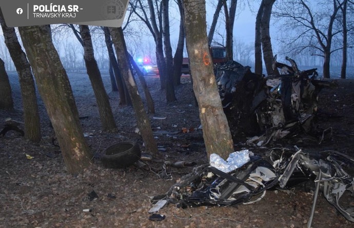 FOTO: Monika Jákliová zemřela při dopravní nehodě. – stránka 21