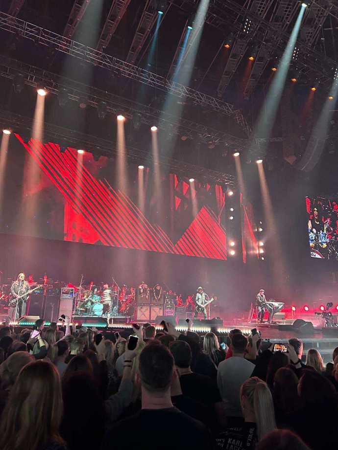 FOTO: Kapela Lucie předvedla skvělou show. – stránka 3