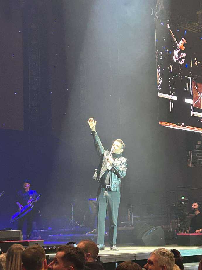 FOTO: Moderátor Leoš Mareš na koncertě pro Patrika Hezuckého.