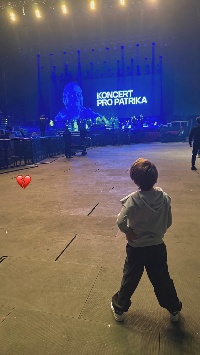 FOTO: Olí vzpomínal na tatínka. – stránka 19