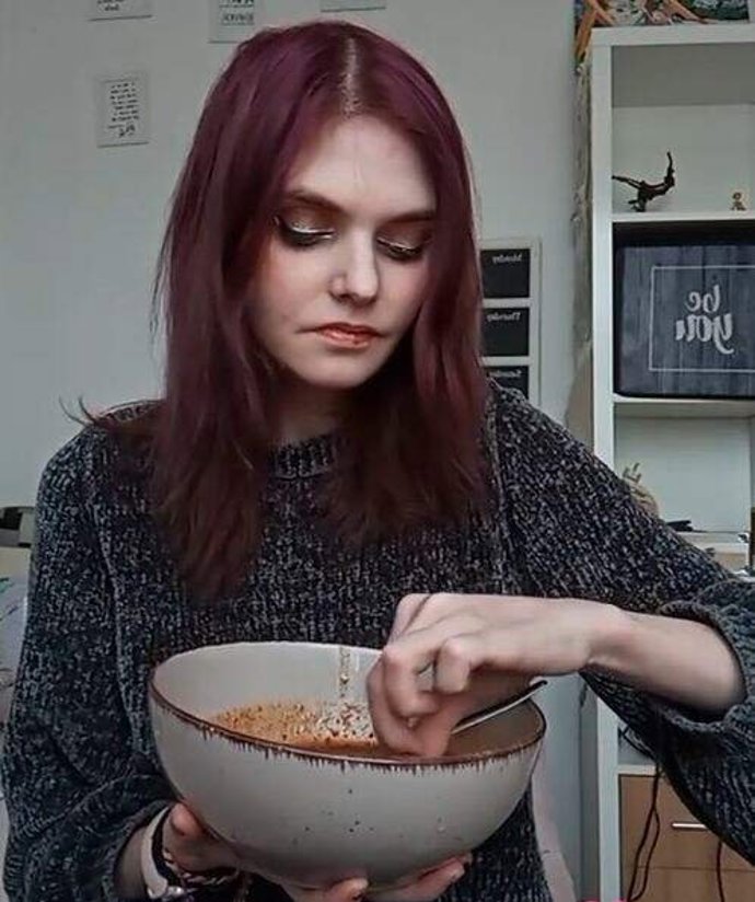 FOTO: Shining Ája sdílela s fanoušky svou cestu, jak bojuje s anorexií. – stránka 1