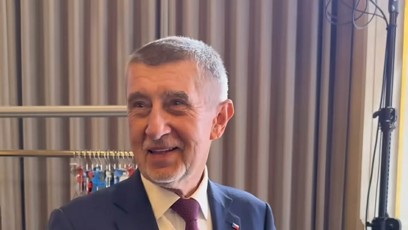 FOTO: Andrej Babiš  už opět nosí snubní prsten.