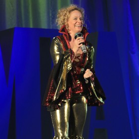 Pak se ale vrátila k divadlu. To je pro ni ten pravý svět.