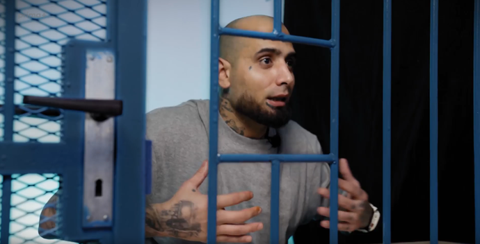 FOTO: Vinu hází na ní. – stránka 2