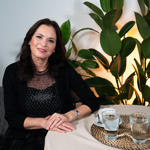 Herečka Bára Kodetová navštívila talkshow Na kafeečko. 