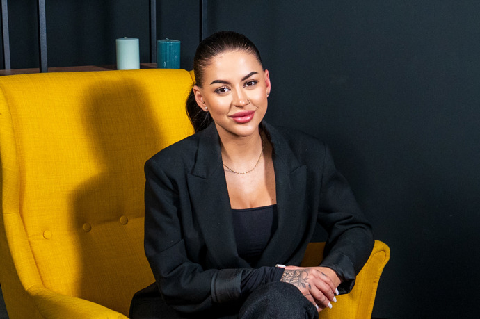 FOTO: Extra host Valérie Bočková 02