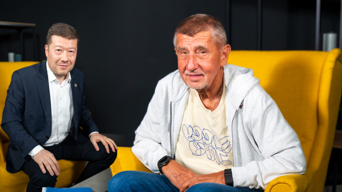 FOTO: Babiš promluvil o Turkovi a Okamurovi. – stránka 18