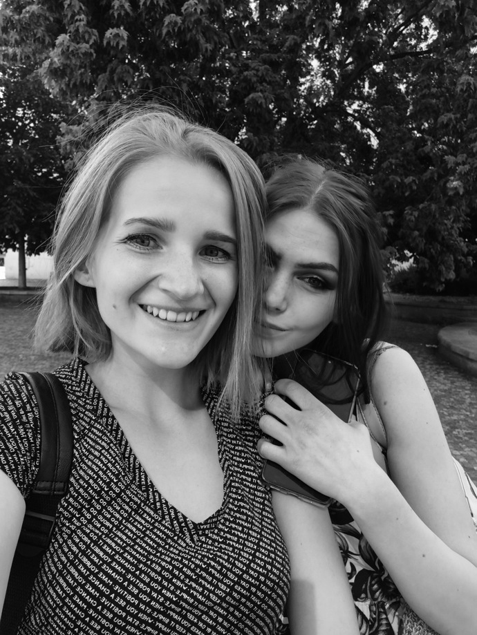 FOTO: Shining Ája a Adéla Doležalová. – stránka 4