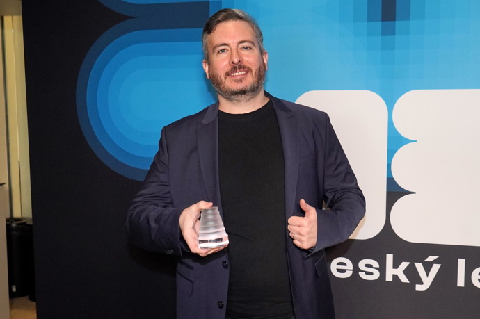 FOTO: Martin Pohl obdržel Českého lva za oblíbený film u diváků. – stránka 7
