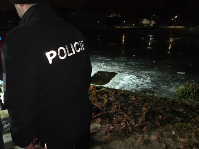 FOTO: Jedna z dívek bohužel zemřela. – stránka 10