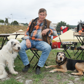 Snažil se ji ulovit již na konzervatoři, Jana ho však tehdy odmítla.