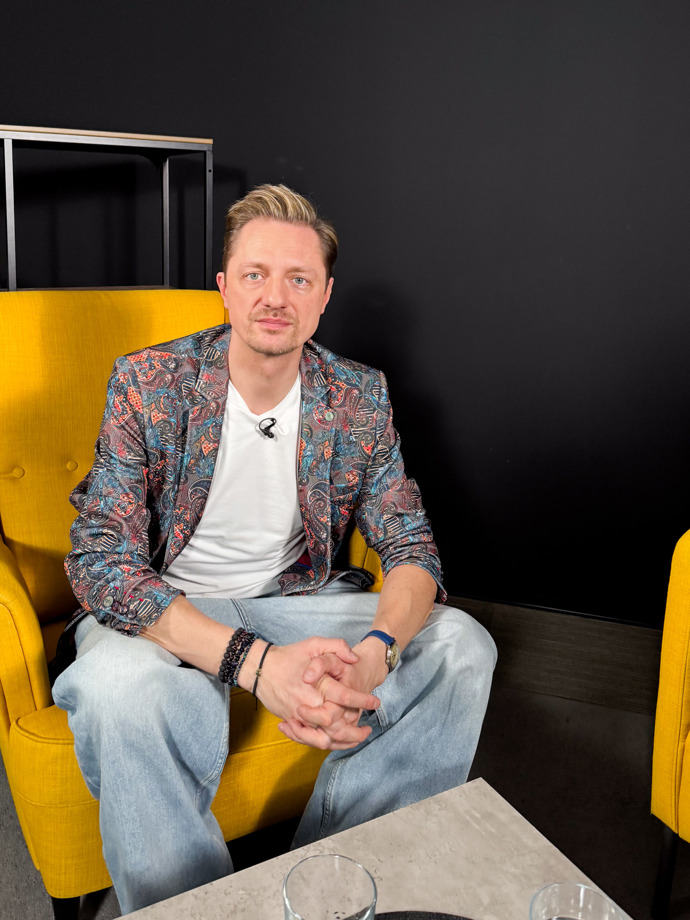 FOTO: Extra host Ondřej ruml foto 02 – stránka 3