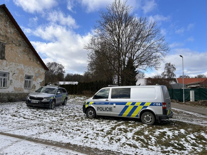 FOTO: Muž usekl manželce hlavu. – stránka 15