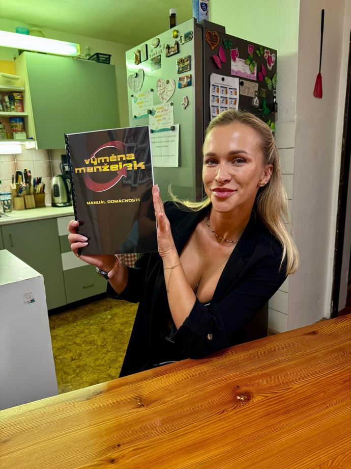 FOTO: Nela Slováková ve Výměně manželek. – stránka 8