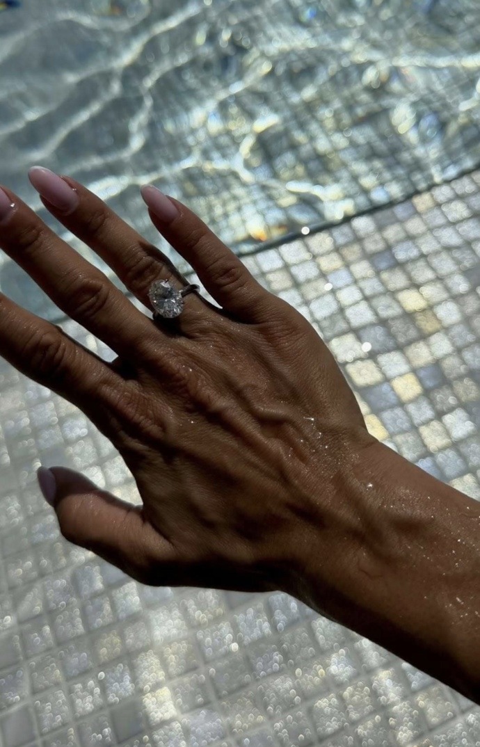 FOTO: Monika Jákliová se zasnoubila tři měsíce před svou smrtí. – stránka 11