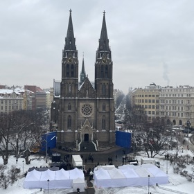 Centrum Prahy se proměnilo v New York. Může za to Netflix!