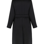 Kabát splňuje všechny aspekty nadčasového a kvalitního kousku. Lichotí postavě, hřeje a má optimální délku