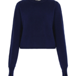 Šaty můžete vrstvit jako Andrea Bartošková i se zkráceným svetříkem ke krku, který nechá vyniknout i límeček šatů. Tento kousek seženete u značky DreiMaster za 2499 Kč.