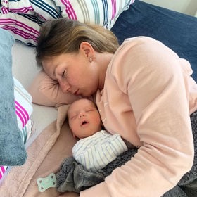 Pro Báru jsou její synové vše.