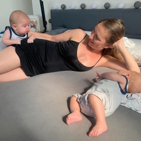 Bára trávila čas s dětmi neustále.