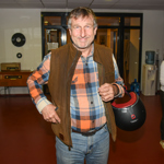 S televizním pořadem TV Prima, Prostřeno, se stal ještě více populární, ačkoli na obrazovce není vidět a pouze slyšíme jeho hlas.