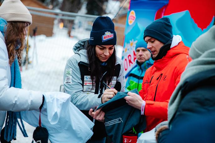 FOTO: Nechyběla ani Martina Dubovská. – stránka 14