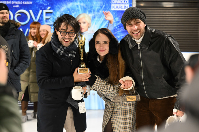 FOTO: Roman Tomeš získal se svým týmem první místo. – stránka 45