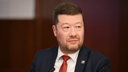 FOTO: Tomio Okamura zavítal na akci hasičů.